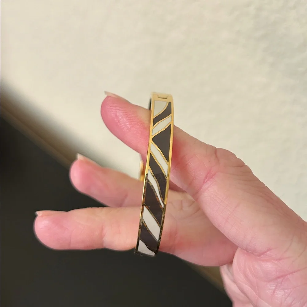 Tory Burch Zebra Print Kira Enamel 7mm Gold Hinge Bracelet Style #153654 NWT